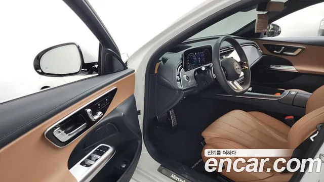 Mercedes-Benz E-Class — Фото автомобиля 8
