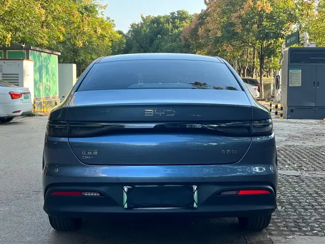 BYD Seal 05 DM-i — Фото автомобиля 6