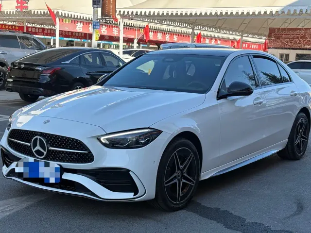 Mercedes-Benz C-Class — Фото автомобиля 3