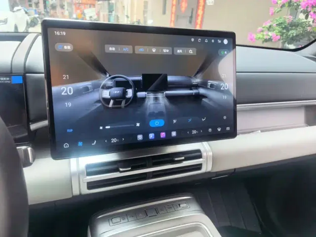 BYD FangChengBao Titanium 7 — Фото автомобиля 5