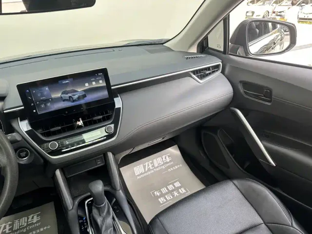 Toyota Frontlander — Фото автомобиля 11