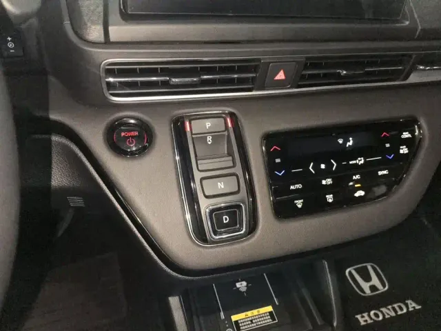 Honda Elysion — Фото автомобиля 5