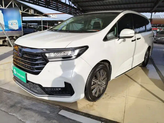 Фотография автомобиля — Honda Odyssey