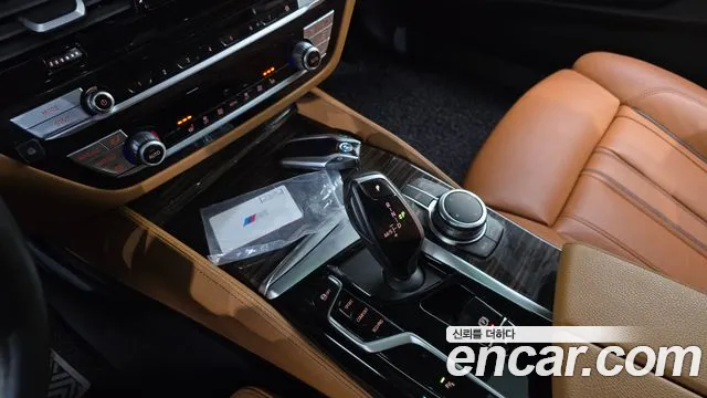 BMW 5-Series — Фото автомобиля 9