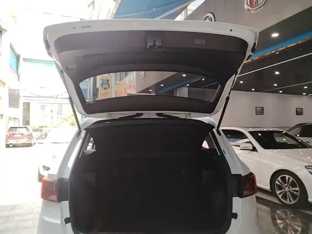Jetta VS5 — Фото автомобиля 18
