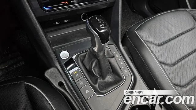Volkswagen Tiguan — Фото автомобиля 9