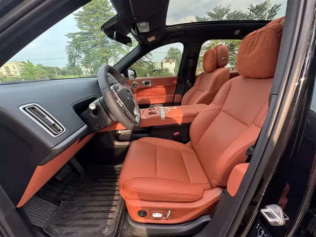 Li Auto L6 — Фото автомобиля 5