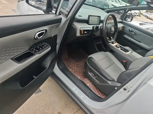GAC Aion Y — Фото автомобиля 15