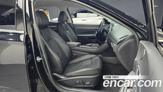 Hyundai Sonata — Фото автомобиля 15
