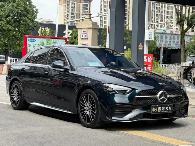 Mercedes-Benz C-Class — Фото автомобиля 3