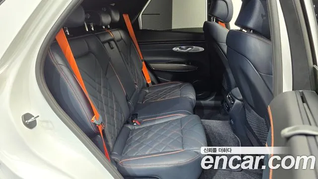 Genesis GV70 2.5T Бензин AWD — Фото автомобиля 10