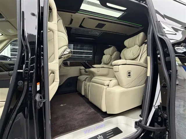 Toyota Vellfire — Фото автомобиля 9