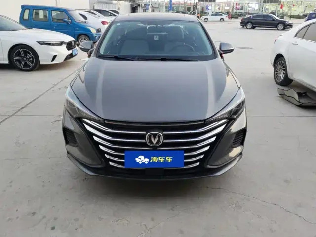 Changan Eado — Фото автомобиля 2