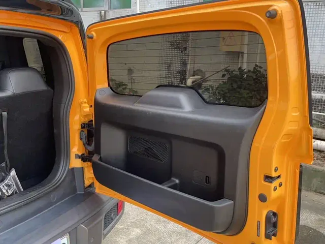 Baojun Yep — Фото автомобиля 14