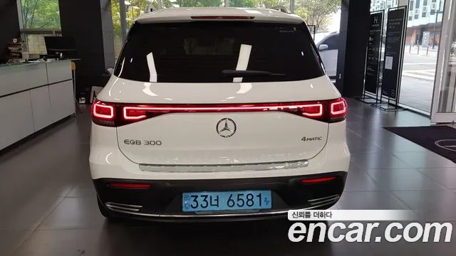 Mercedes-Benz EQB X243 — Фото автомобиля 4