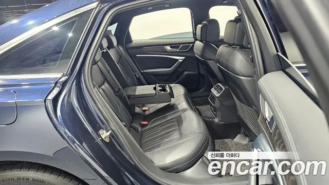 Audi A6 45 TFSI quattro Premium — Фото автомобиля 11