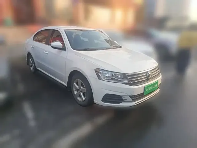 Volkswagen Lavida — Фото автомобиля 23