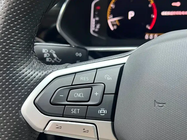 Volkswagen Passat — Фото автомобиля 17