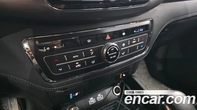 KG_Mobility_Ssangyong Rexton Новый Rexton Sport Khan Дизель 2.2 4WD — Фото автомобиля 16