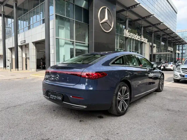 Mercedes-Benz EQS — Фото автомобиля 4
