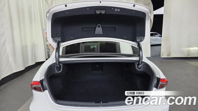 Hyundai Grandeur Новый Grandeur IG — Фото автомобиля 17