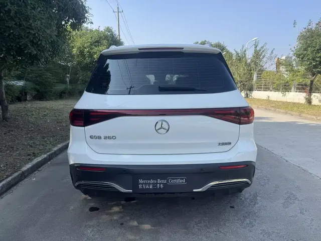 Mercedes-Benz EQB — Фото автомобиля 15