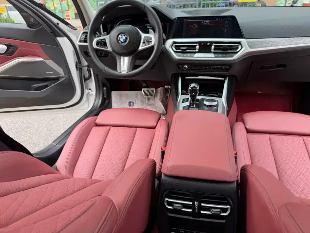 BMW 3 Series — Фото автомобиля 29