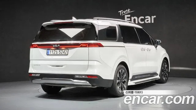 Kia Canival Carnival 4 поколение Дизель 7 мест Signature — Фото автомобиля 2