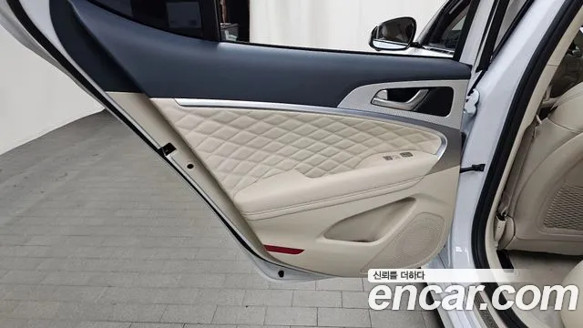 Genesis G70 New — Фото автомобиля 14
