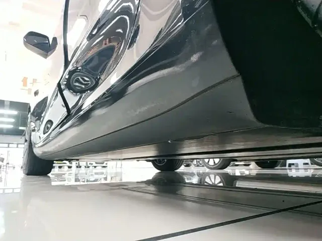 Tesla Model 3 — Фото автомобиля 21