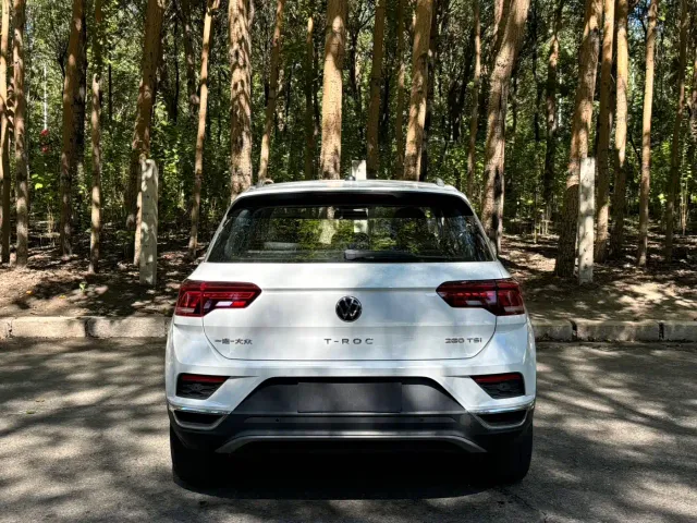 Volkswagen T-Roc — Фото автомобиля 5