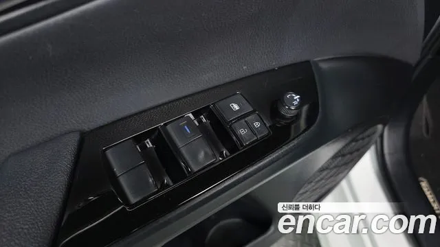 Toyota Prius — Фото автомобиля 3