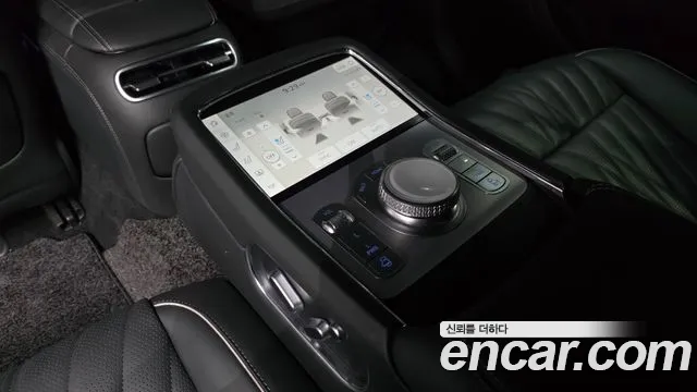 Genesis G90 Бензин 3.5 турбо AWD — Фото автомобиля 30