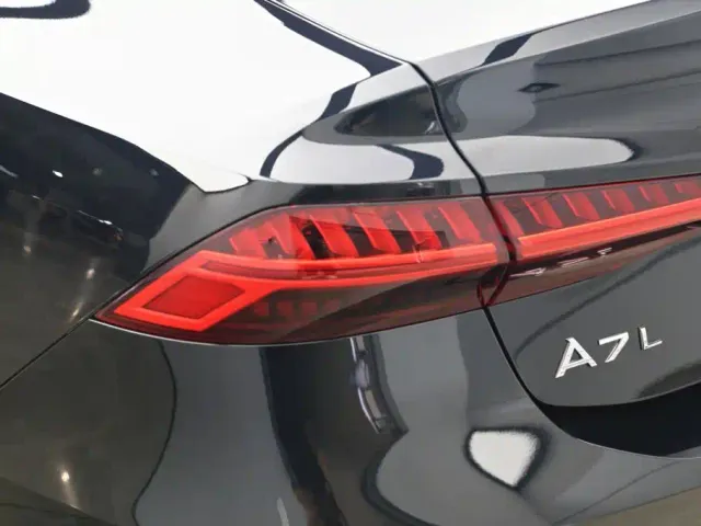 Audi A7L — Фото автомобиля 28