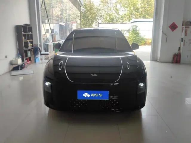 Li Auto i6 — Фото автомобиля 2