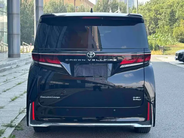 Toyota Vellfire — Фото автомобиля 5