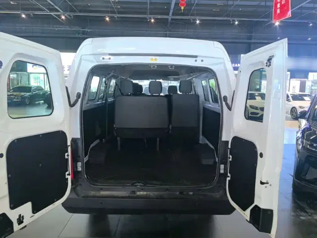 Karry Jiangtun E7 — Фото автомобиля 18