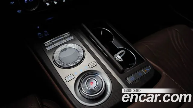 Genesis G80 Бензин 2.5 турбо 2WD — Фото автомобиля 8