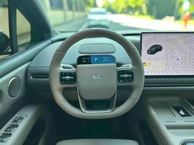 Li Auto i6 — Фото автомобиля 16