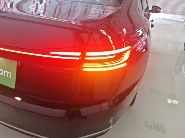 Volkswagen Passat — Фото автомобиля 7
