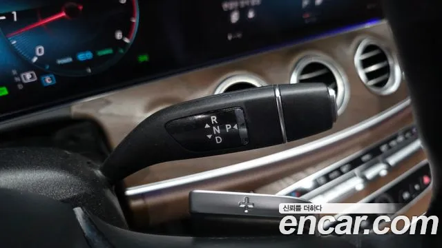 Mercedes-Benz E-Class W213 — Фото автомобиля 12