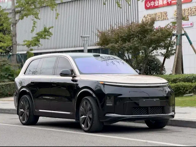 Li Auto L9 — Фото автомобиля 3