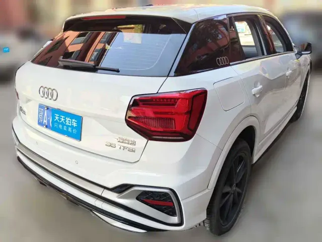 Audi Q2L — Фото автомобиля 2