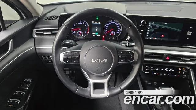 Kia K5 K5 3 поколение 2.0 LPI(Для проката) — Фото автомобиля 13