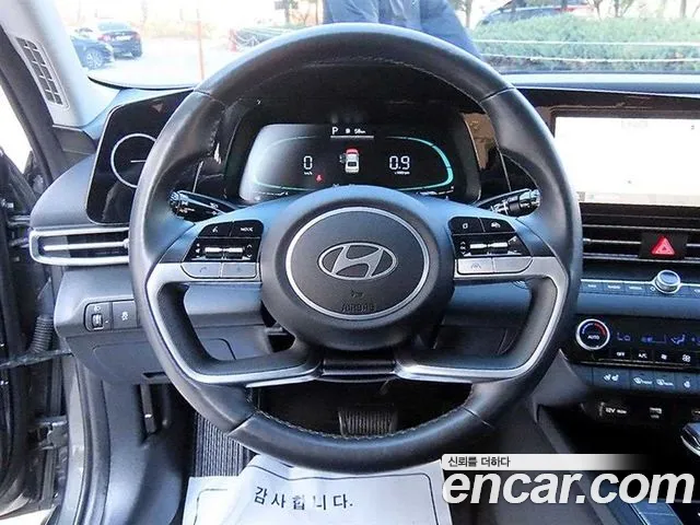 Hyundai Avante CN7 — Фото автомобиля 8