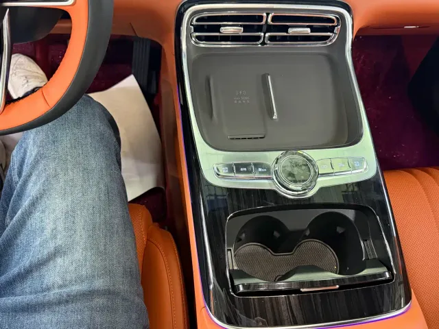 Geely Galaxy M9 — Фото автомобиля 12
