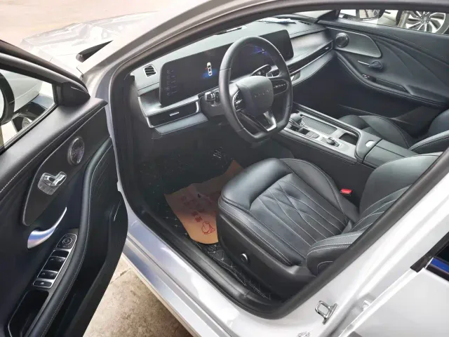 Chery Arrizo 8 — Фото автомобиля 4