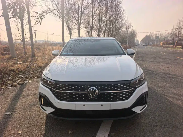 Volkswagen Lavida — Фото автомобиля 2
