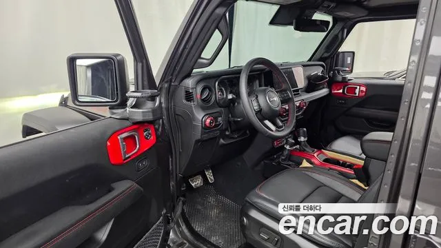 Jeep Wrangler — Фото автомобиля 15
