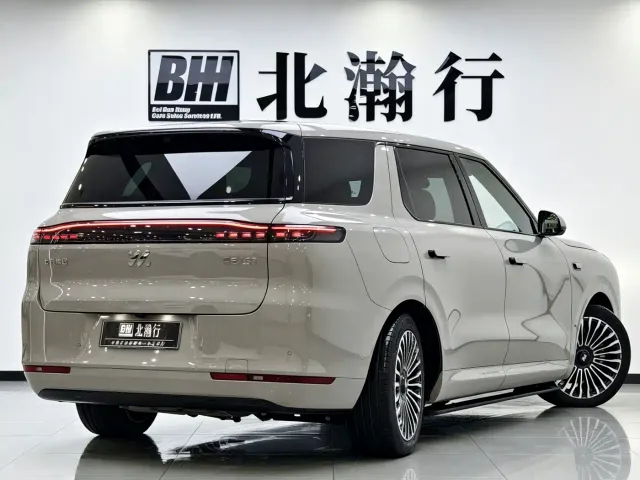 IM Motors LS8 — Фото автомобиля 5